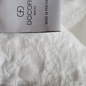 Quilt with 7 pillows